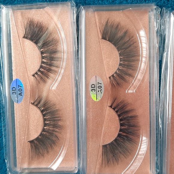 Farred Faux Mink 3D Vegan Medium Length Lashes A07 Set of 5 Lashes - Picture 2 of 5
